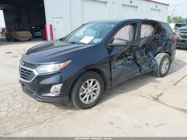 3GNAXHEV6MS124458 2021 CHEVROLET EQUINOX - Image 2