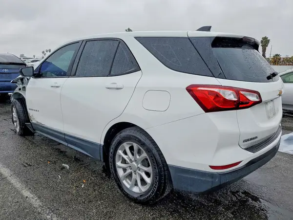 3GNAXHEV6MS146444 2021 CHEVROLET EQUINOX - Image 2