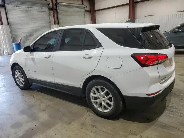 3GNAXHEV6NS245606 2022 CHEVROLET EQUINOX - Image 2
