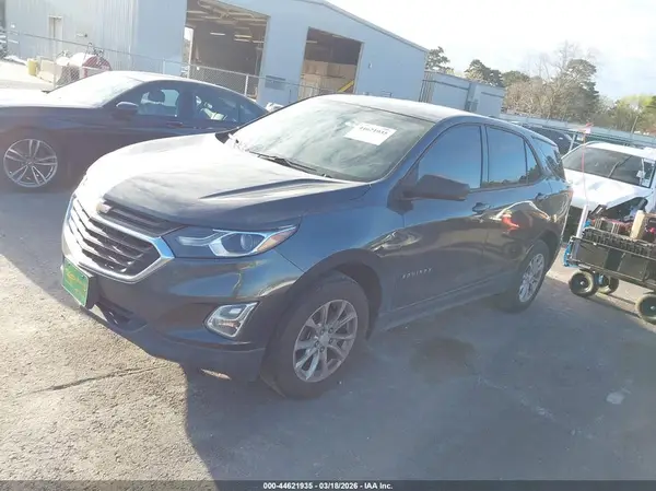 3GNAXHEV7JL103754 2018 CHEVROLET EQUINOX - Image 2