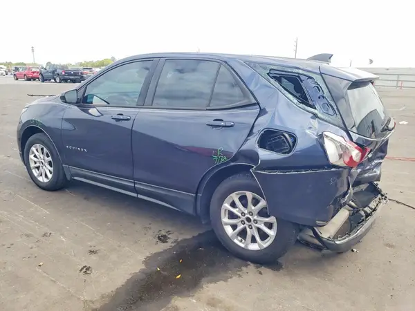 3GNAXHEV7JL120358 2018 CHEVROLET EQUINOX - Image 2