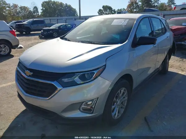 3GNAXHEV7JL393011 2018 CHEVROLET EQUINOX - Image 2