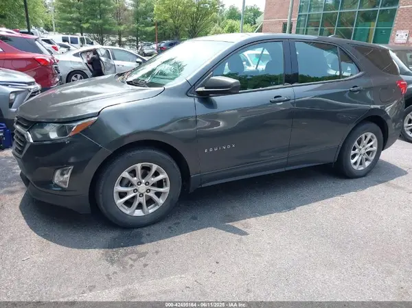 3GNAXHEV7JL396300 2018 CHEVROLET EQUINOX - Image 2