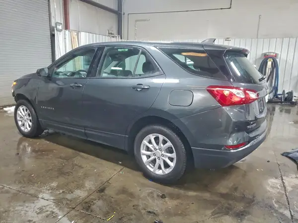 3GNAXHEV7JS624768 2018 CHEVROLET EQUINOX - Image 2