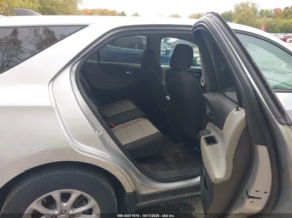 3GNAXHEV7KL391048 2019 CHEVROLET EQUINOX - Image 8