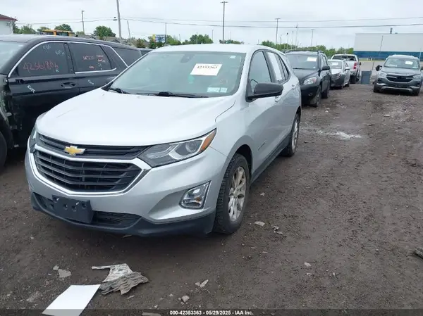 3GNAXHEV7LS503600 2020 CHEVROLET EQUINOX - Image 2