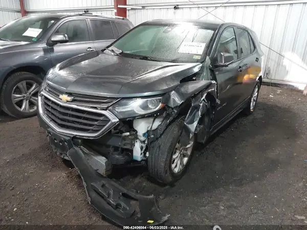 3GNAXHEV7LS554028 2020 CHEVROLET EQUINOX - Image 2