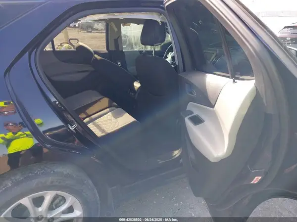 3GNAXHEV7LS678932 2020 CHEVROLET EQUINOX - Image 8
