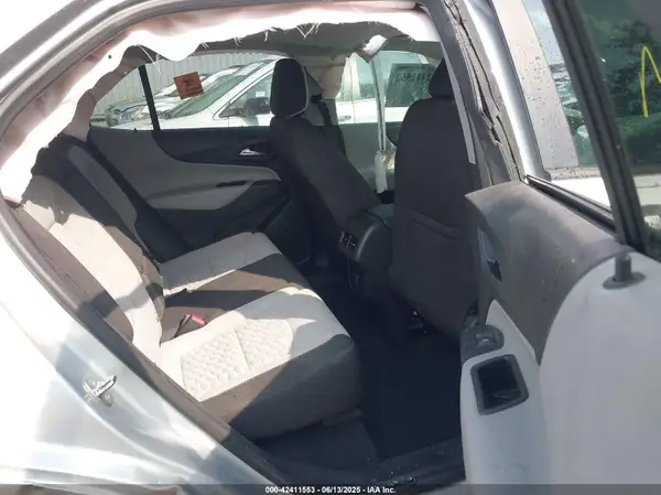 3GNAXHEV7LS686996 2020 CHEVROLET EQUINOX - Image 8