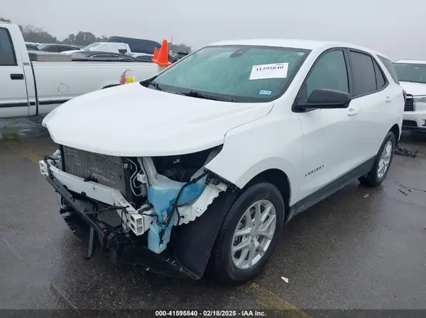 3GNAXHEV7NS222805 2022 CHEVROLET EQUINOX - Image 2