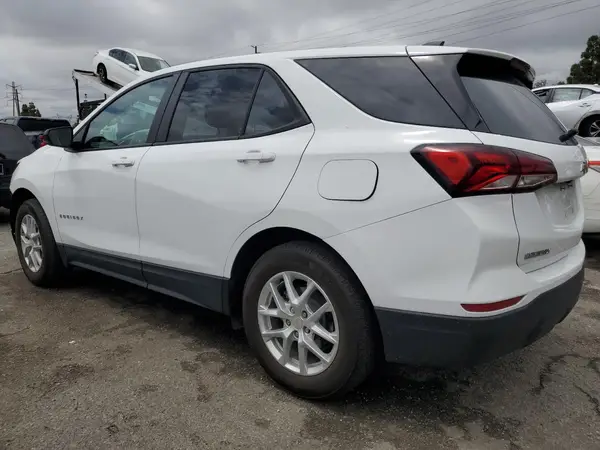 3GNAXHEV7NS226126 2022 CHEVROLET EQUINOX - Image 2