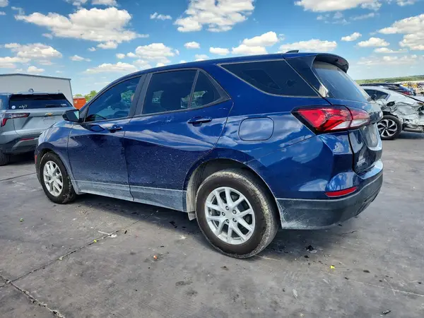 3GNAXHEV7NS235599 2022 CHEVROLET EQUINOX - Image 2