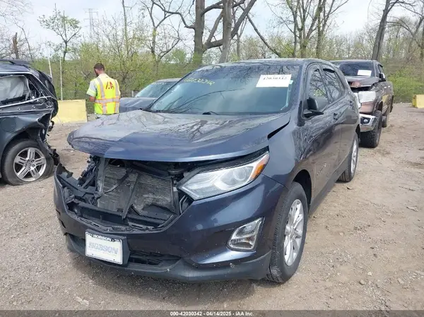 3GNAXHEV8JL393227 2018 CHEVROLET EQUINOX - Image 2