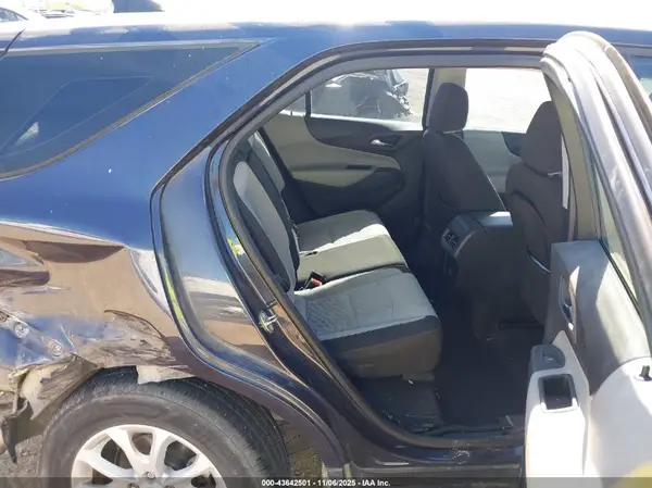 3GNAXHEV8JS507300 2018 CHEVROLET EQUINOX - Image 8