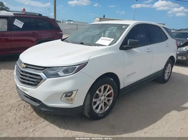 3GNAXHEV8JS533055 2018 CHEVROLET EQUINOX - Image 2