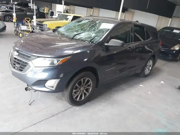 3GNAXHEV8JS544668 2018 CHEVROLET EQUINOX - Image 2