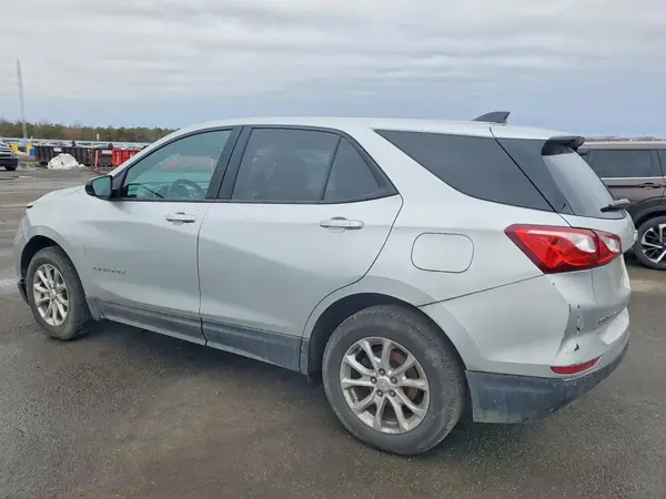 3GNAXHEV8JS569361 2018 CHEVROLET EQUINOX - Image 2
