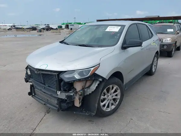 3GNAXHEV8JS571398 2018 CHEVROLET EQUINOX - Image 2
