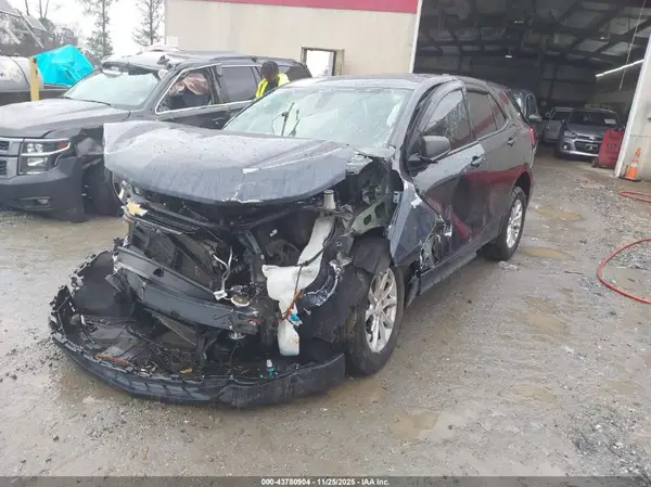 3GNAXHEV8JS640221 2018 CHEVROLET EQUINOX - Image 2