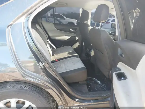 3GNAXHEV8KS657957 2019 CHEVROLET EQUINOX - Image 8