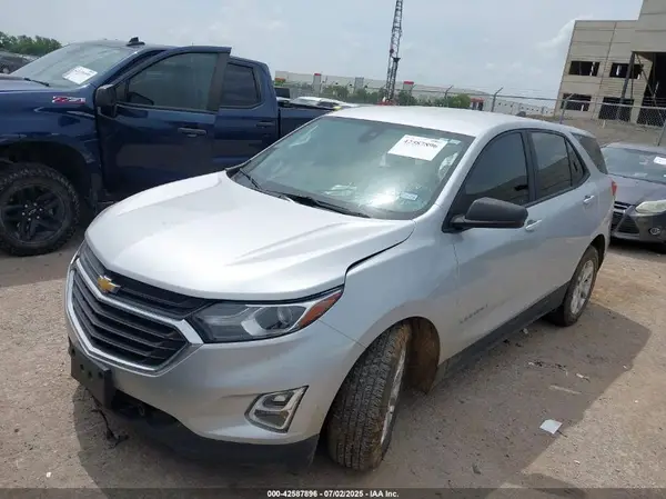 3GNAXHEV8LS527534 2020 CHEVROLET EQUINOX - Image 2