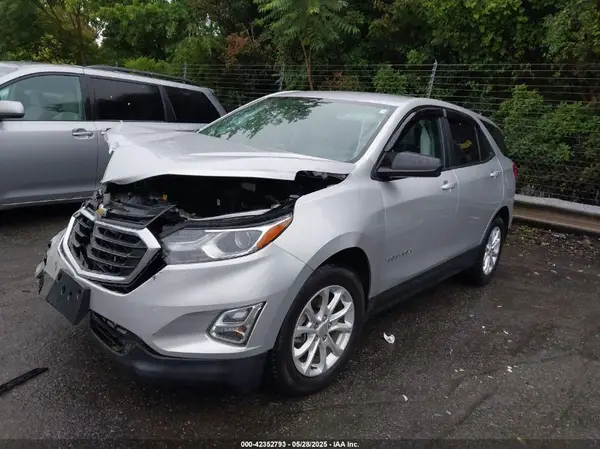 3GNAXHEV8LS703353 2020 CHEVROLET EQUINOX - Image 2