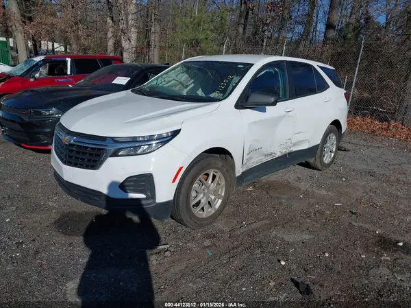 3GNAXHEV8NS168009 2022 CHEVROLET EQUINOX - Image 2