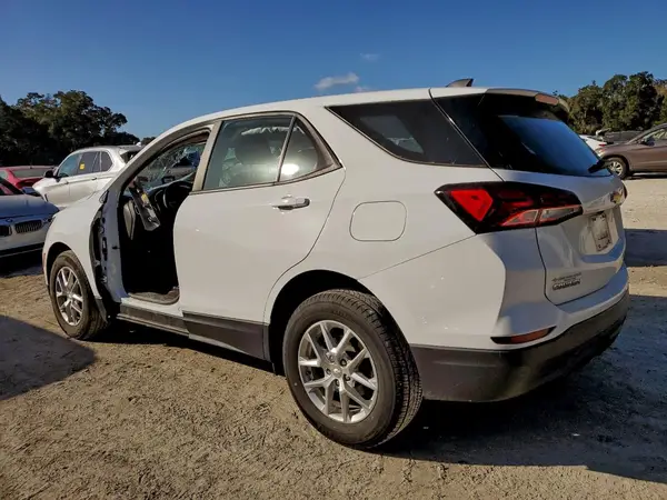 3GNAXHEV8NS246997 2022 CHEVROLET EQUINOX - Image 2