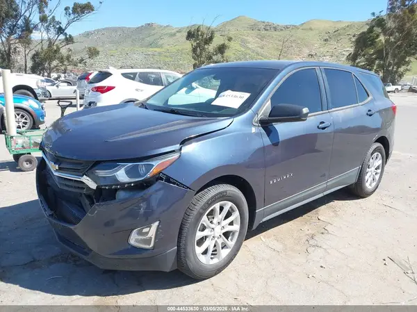 3GNAXHEV9JS531105 2018 CHEVROLET EQUINOX - Image 2