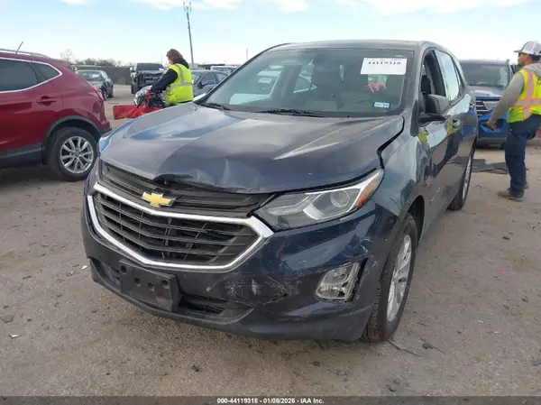 3GNAXHEV9JS568705 2018 CHEVROLET EQUINOX - Image 2
