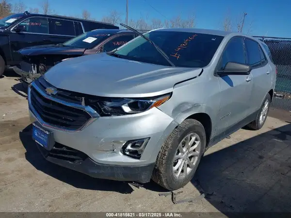 3GNAXHEV9JS641524 2018 CHEVROLET EQUINOX - Image 2