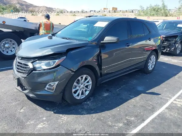 3GNAXHEV9KL366023 2019 CHEVROLET EQUINOX - Image 2