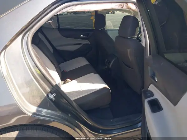 3GNAXHEV9KL366023 2019 CHEVROLET EQUINOX - Image 8