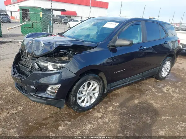 3GNAXHEV9LS581764 2020 CHEVROLET EQUINOX - Image 2