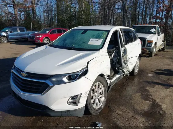 3GNAXHEV9LS643115 2020 CHEVROLET EQUINOX - Image 2