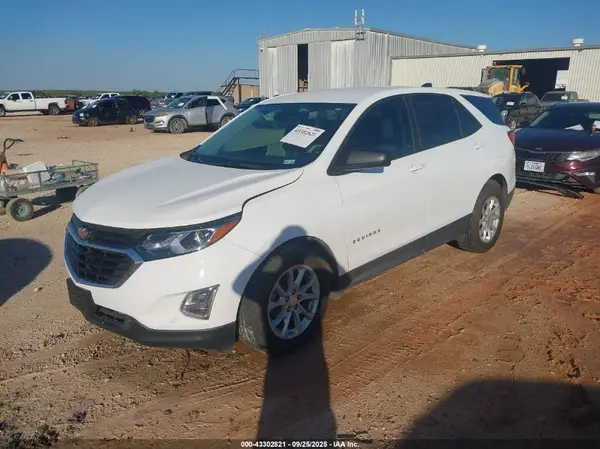 3GNAXHEV9LS670184 2020 CHEVROLET EQUINOX - Image 2