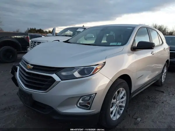 3GNAXHEV9LS685171 2020 CHEVROLET EQUINOX - Image 2