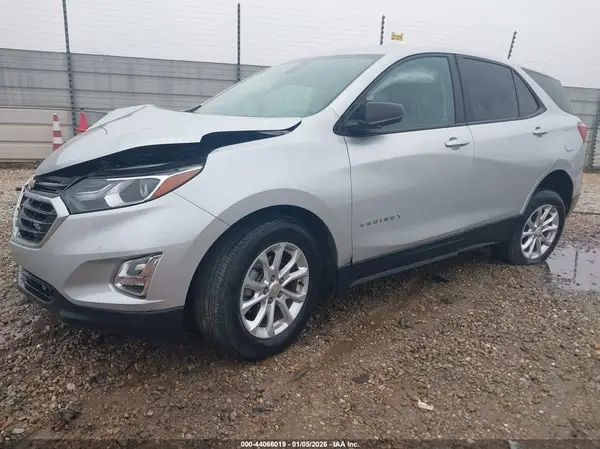 3GNAXHEV9LS686739 2020 CHEVROLET EQUINOX - Image 2