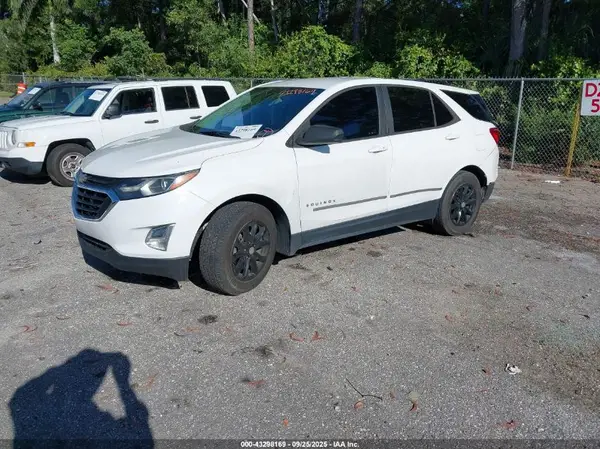 3GNAXHEV9LS736104 2020 CHEVROLET EQUINOX - Image 2