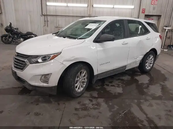 3GNAXHEV9MS108190 2021 CHEVROLET EQUINOX - Image 2