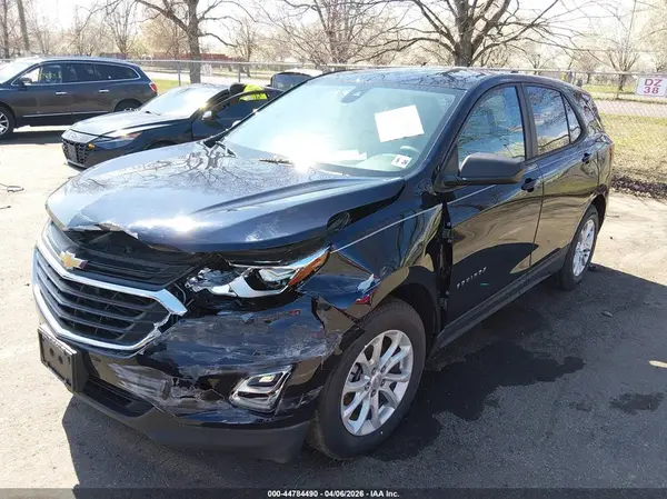 3GNAXHEV9MS114748 2021 CHEVROLET EQUINOX - Image 2