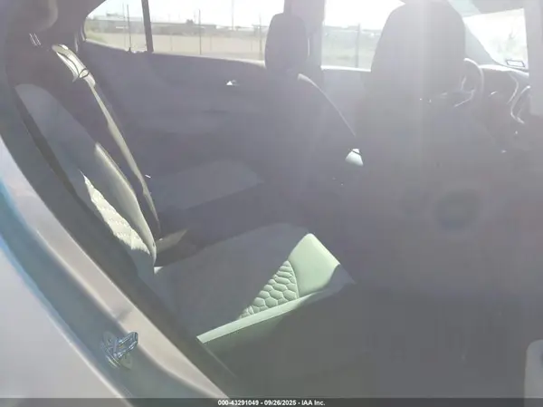 3GNAXHEV9MS164128 2021 CHEVROLET EQUINOX - Image 8