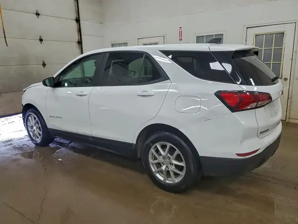3GNAXHEV9NS230839 2022 CHEVROLET EQUINOX - Image 2