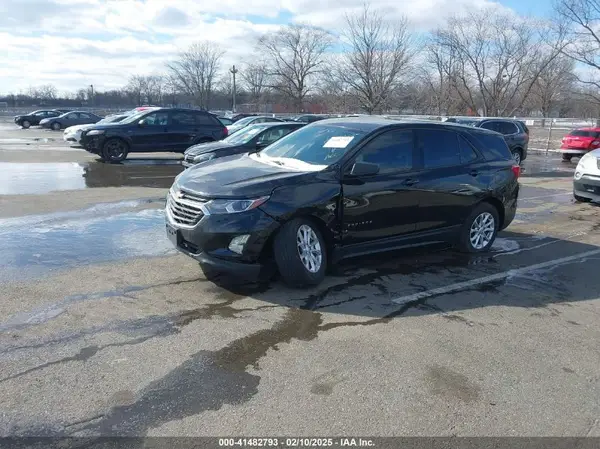 3GNAXHEVXJL394136 2018 CHEVROLET EQUINOX - Image 2