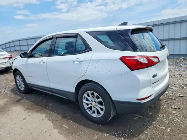 3GNAXHEVXJS557907 2018 CHEVROLET EQUINOX - Image 2