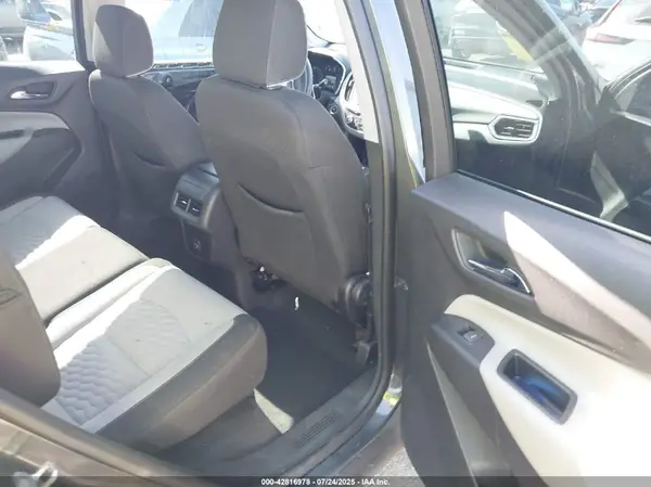 3GNAXHEVXKL268442 2019 CHEVROLET EQUINOX - Image 8
