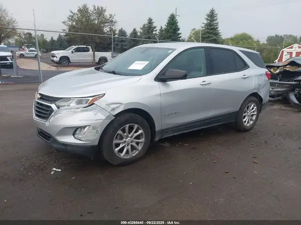 3GNAXHEVXKS563126 2019 CHEVROLET EQUINOX - Image 2