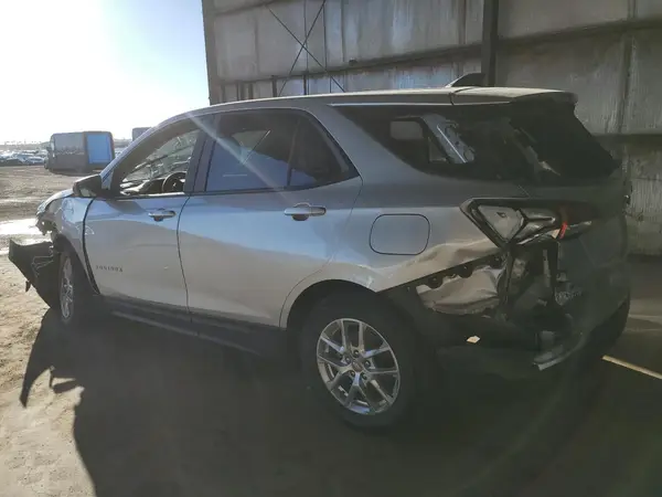 3GNAXHEVXNS105204 2022 CHEVROLET EQUINOX - Image 2