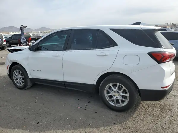 3GNAXHEVXNS247715 2022 CHEVROLET EQUINOX - Image 2