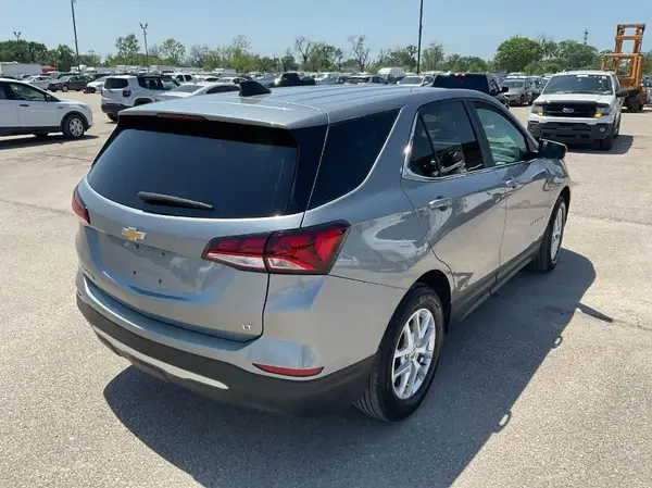 3GNAXJEG0PL237233 2023 CHEVROLET EQUINOX - Image 2